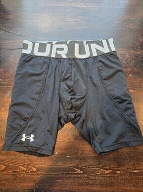 Under Armour Youth Large HeatGear Compression Shorts Black - YLG / G